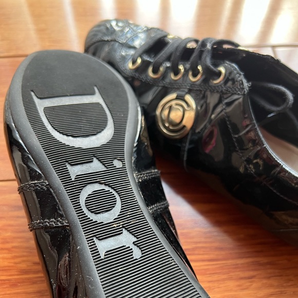 DIOR Patent Leather Fashion Sneakers Gold Logo size 36 1/2 - Picture 3 of 8